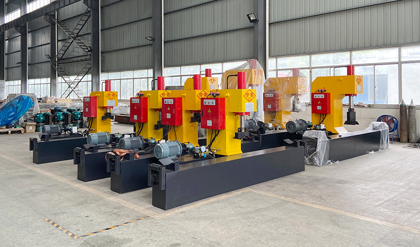 燈桿校直機(jī)如何精準(zhǔn)把控校直精度？